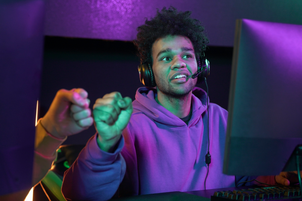 gaming timing strategies, gaming information assets, competitive gaming insights, esports data advantages, gaming performance tips, professional gaming tactics, game strategy timing, gaming intelligence tools, real-time game data, esports asset management